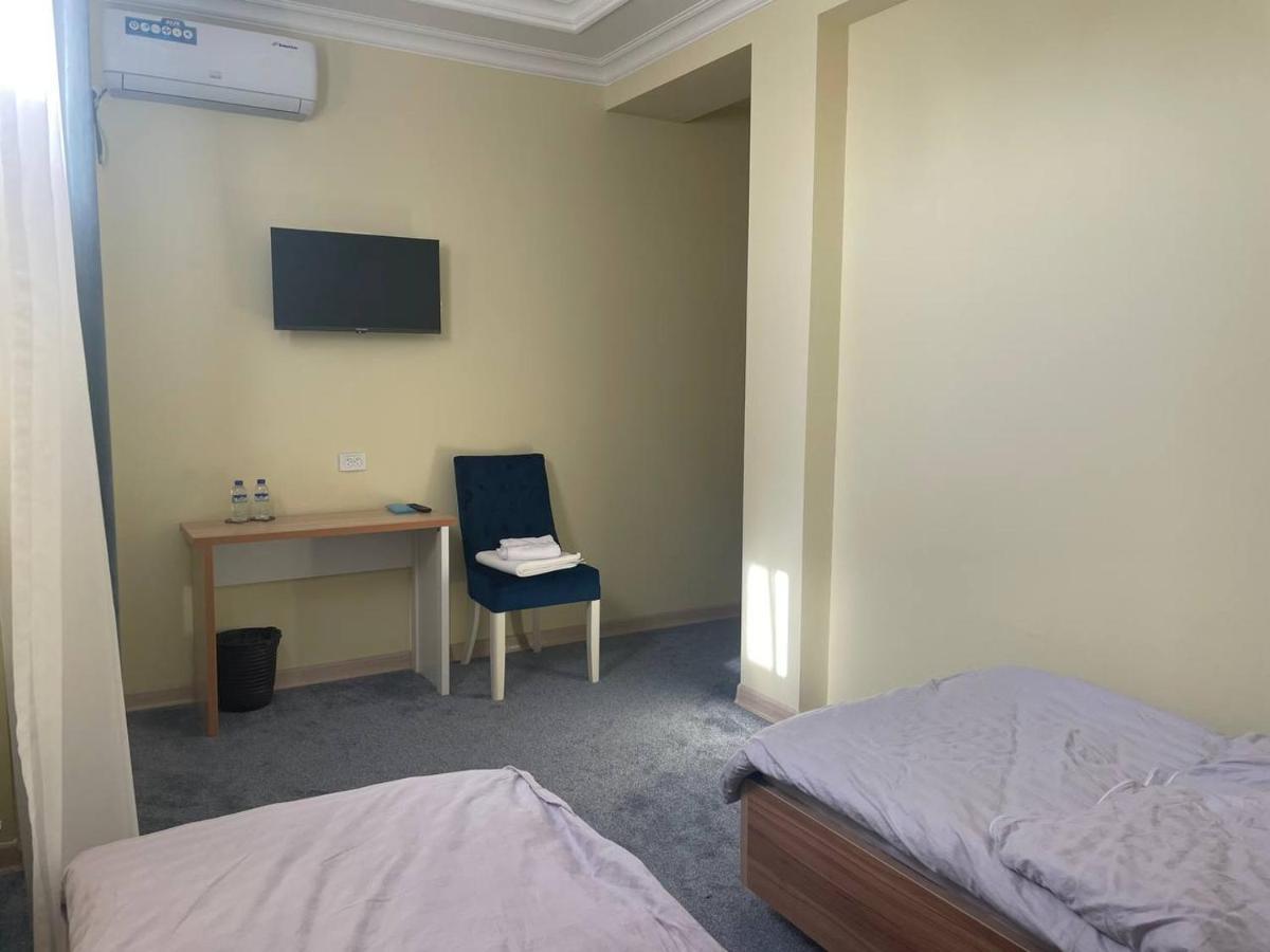 Hotel Plus 1 Самарканд Экстерьер фото